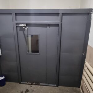 Тамбурные двери для подъездов металлоконструкция